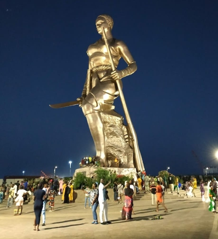 Amazon Statue Benin