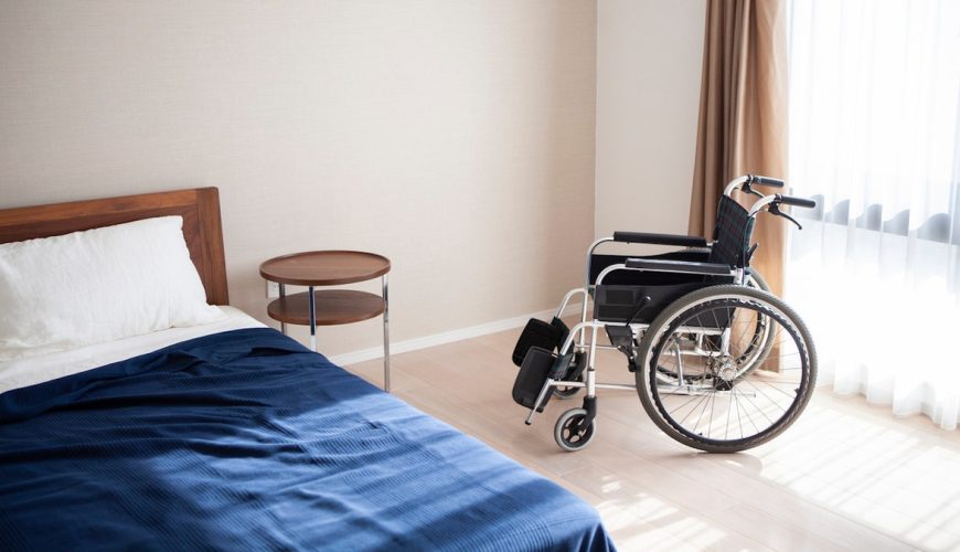 St. Louis nursing home closes without warning, leaving 170 residents displaced